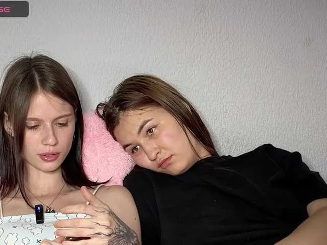 2Love-Love2 from BongaCams