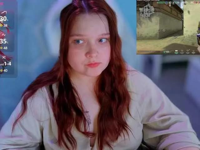 AlinaAdams from BongaCams