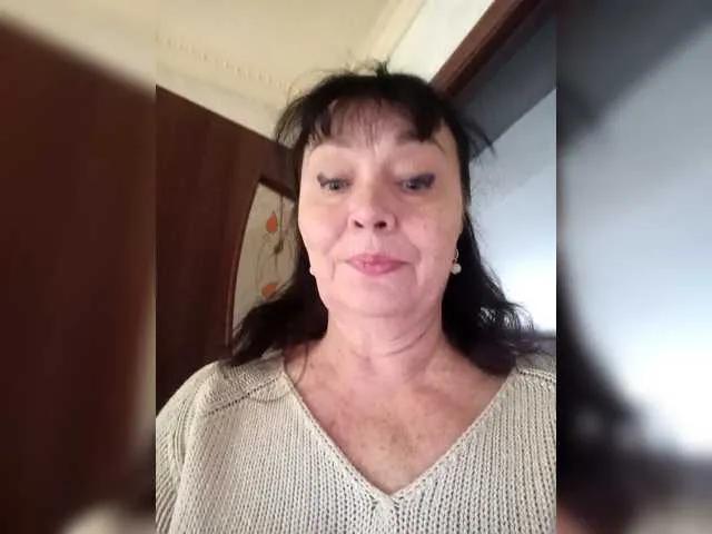 Masturbate to sweet performer Asya18 asya18 from BongaCams