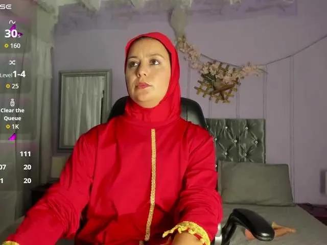 Discover naked performer BadraSaadi BadraSaadi from BongaCams