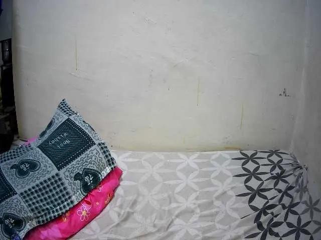 Naked Creamy-squirter wants you to fuck her body now creamy-squirter from BongaCams