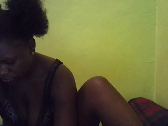 Watch sexy camwhore CUTE-LIZ CUTE-LIZ from BongaCams