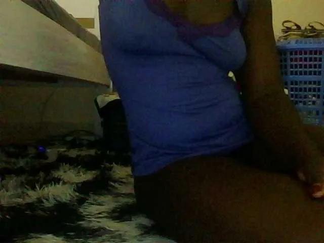 Masturbate to Cute-vee, she wants to masturbate for you Cute-vee from BongaCams