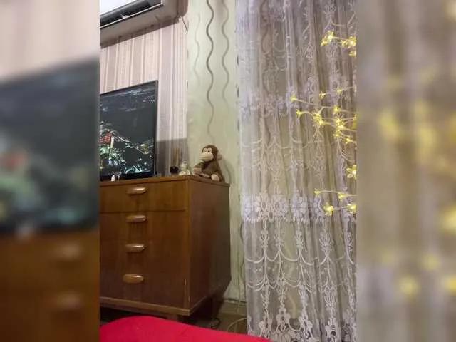 Sweet Emiliiaaa wants you to fuck her body now Emiliiaaa from BongaCams