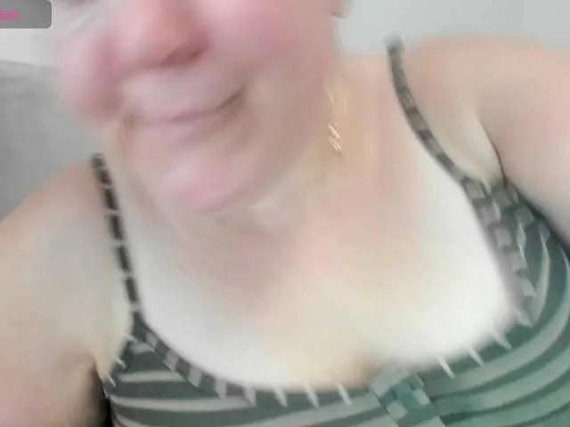 Naked Evajolie from BongaCams Evajolie from BongaCams