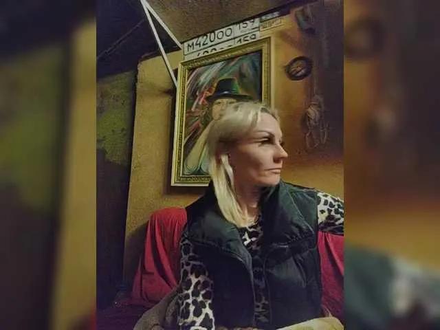 Try 38 years old evangelina2909rus from BongaCams evangelina2909rus from BongaCams