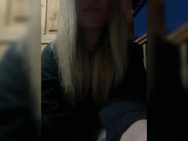 JULIE21 from BongaCams