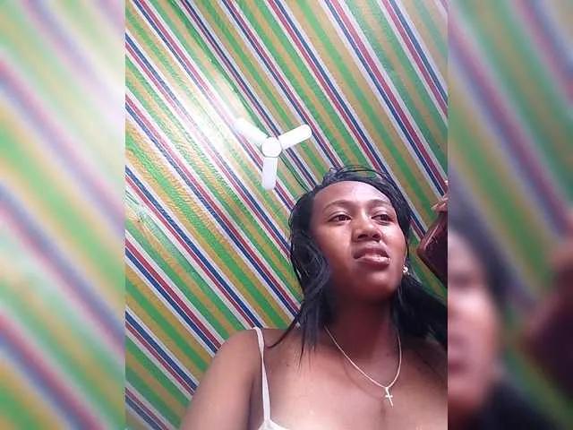 Keirah from BongaCams