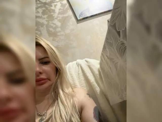 Ketty2 from BongaCams