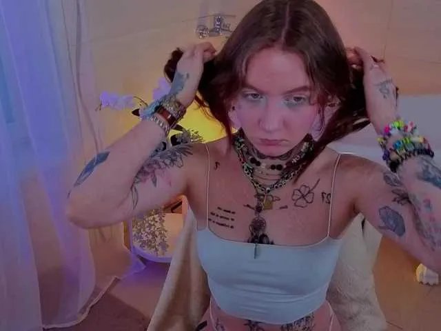 Lappyloo from BongaCams