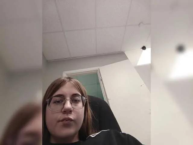 Lilo79 from BongaCams