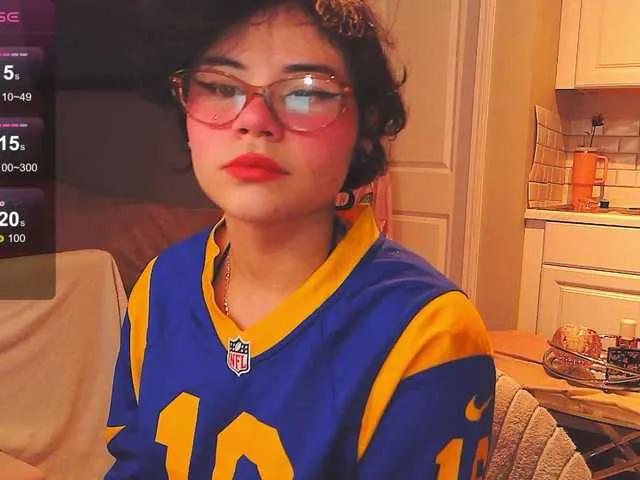 Try 18 years old LunaMilav from BongaCams LunaMilav from BongaCams