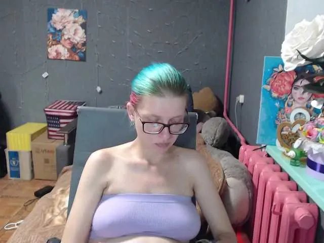 malvinella from BongaCams