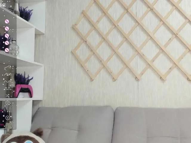 Explore sweet model Mechanica Mechanica from BongaCams