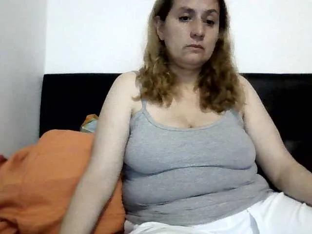 Watch Princessxxxsweet, she wants to masturbate for you princessxxxsweet from BongaCams