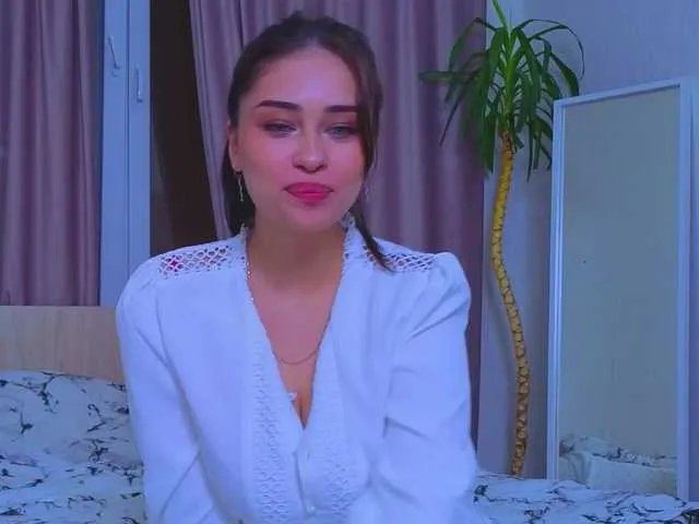 SofiaPlump from BongaCams