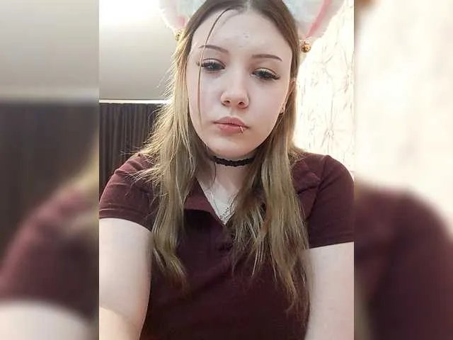 SweetyKittyaa from BongaCams