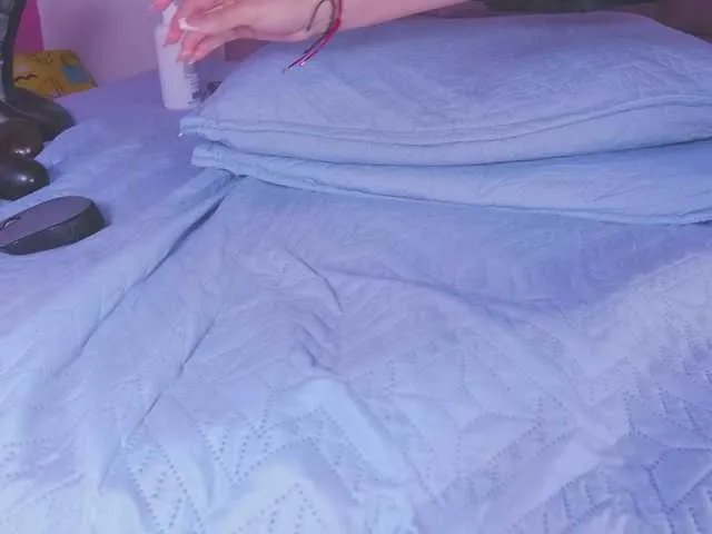 violetta-london from BongaCams