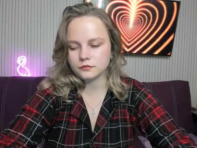 Sexy WebSamkaa wants you to fuck her body now WebSamkaa from BongaCams