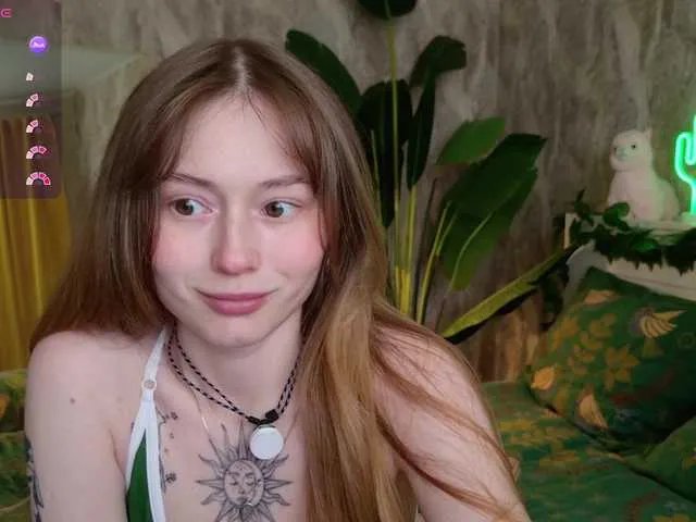 YoPixie from BongaCams