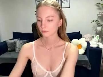 Masturbate to Chaturbate's Autumnroginson autumnroginson from Chaturbate