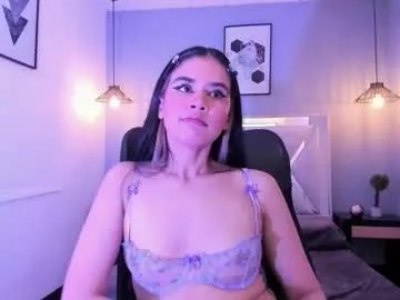 bell_marinny from Chaturbate