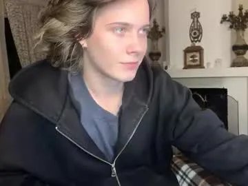 bellafae from Chaturbate