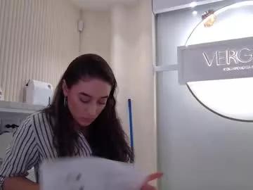 Discover sweet camwhore Chloe_vahos chloe_vahos from Chaturbate