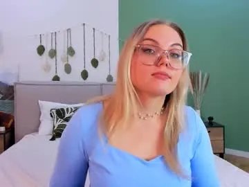 crystalcurtis from Chaturbate