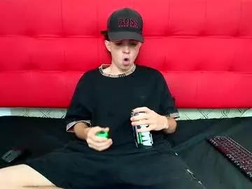 Masturbate to 18 years old dia_fax18 from Chaturbate dia_fax18 from Chaturbate