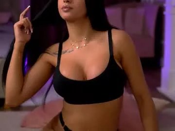 emahallee from Chaturbate