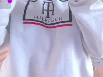 Discover Chaturbate's Emma_fhox emma_fhox from Chaturbate