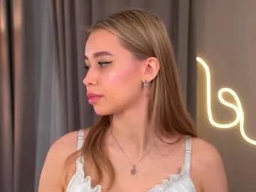 jjennnyy from Chaturbate