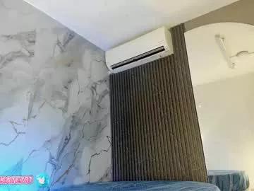 Masturbate to sexy escort Katemoss70 katemoss70 from Chaturbate