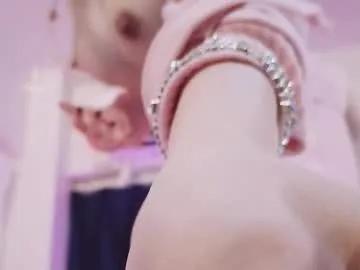 lariisa_ from Chaturbate