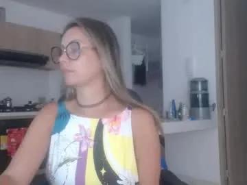 Slutty Latinpaprika wants you to fuck her body now latinpaprika from Chaturbate