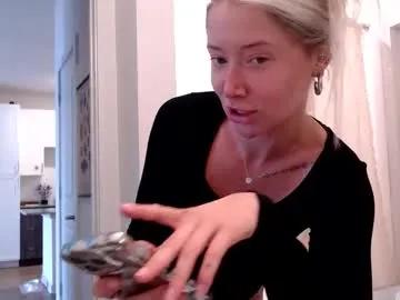 lilyyymonroee from Chaturbate