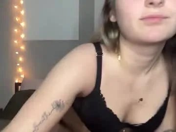 lovefromrose1 from Chaturbate
