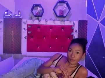 lunabroonks from Chaturbate