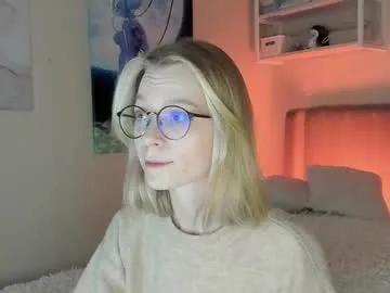 Cute Lunar_sofia wants you to fuck her body now lunar_sofia from Chaturbate