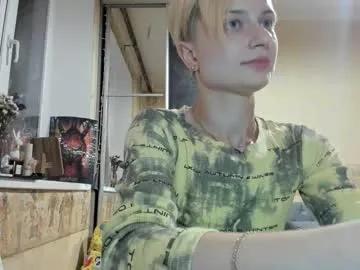 Try Mandyshine, she wants to masturbate for you mandyshine from Chaturbate