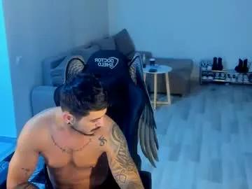 Discover Chaturbate's Masterchris12 masterchris12 from Chaturbate