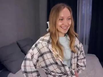 Masturbate to slutty camwhore Mckenziedyen mckenziedyen from Chaturbate