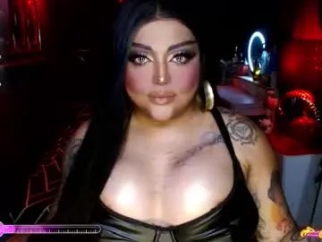 milkshakelavinia from Chaturbate