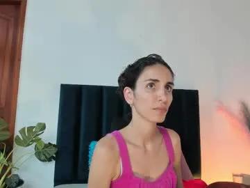 Explore Ninacavallli, she wants to masturbate for you ninacavallli from Chaturbate