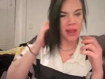 ravenrayyy from Chaturbate