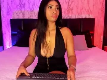 Slutty Spicyamelia wants you to fuck her body now spicyamelia from Chaturbate
