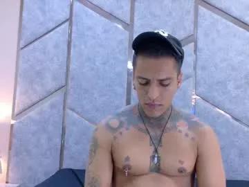 Discover naked model Victor_montero victor_montero from Chaturbate