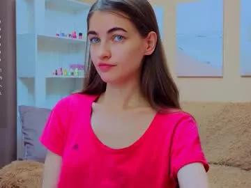 Cute Vikiberry wants you to fuck her body now vikiberry from Chaturbate