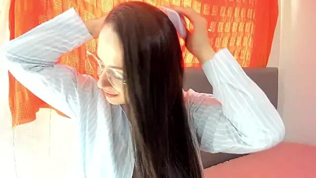 angela_nix from StripChat